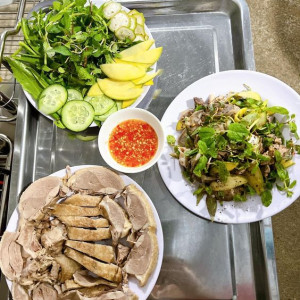 Vợ Chồng Son Ở Thủ Đức Cần Chị Giúp Việc Nhà, Làm Bao Ăn Ở Lại.