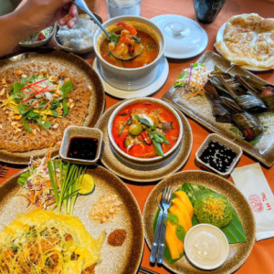 Tuyển Gấp 1 Cô Giúp Việc Nhà Làm Việc Có Tâm Đi Làm Bao Ăn Ở Lại A