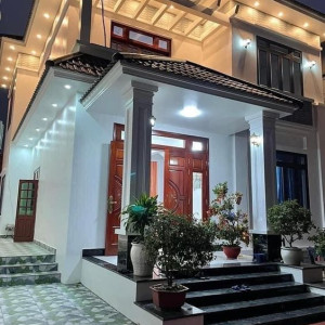 Tuyển Chị Giúp Việc Về Ở Với Bà Tại Quận 2.
