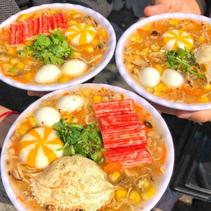 Cần Gấp 1 Cô Nấu Ăn Ngon , Làm Được Việc Đi Làm Bao Ăn Ở Lại A