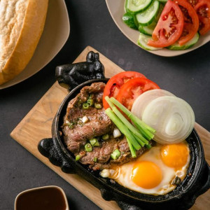 Tìm Chị Giúp Việc Cho Nhà Bao Ăn Ở, Lương 10 Triệu Làm Cho Nhà Sếp Ở Phú Mỹ Hưng.