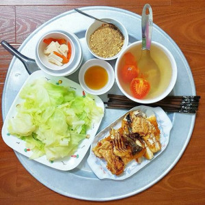 Em Ở Chung Cư Vinhome Quận Bình Thạnh, Cần Thuê 1 Cô Giúp Việc Nhà Đơn Giản Chỉ Dọn Dẹp Lương 11 Triệu