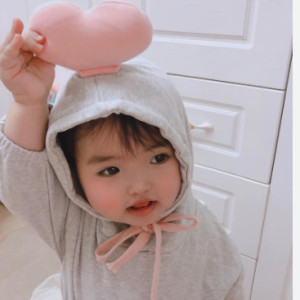 Nhà Mình Cần Tuyển Chị Chăm Bé 18 Tháng Tuổi (ở Lại)