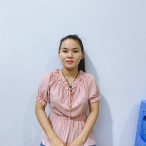 Chị Cúc Miền Trung Chịu Khó Trong Công Việc Yêu Thương Các Bé Và Giỏi Việc Nhà.