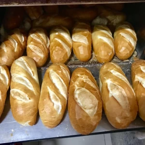 Tuyển Nam Phụ Làm Ở Xưởng Bánh Mì Ở Bình Chánh.