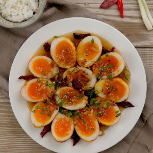 Cần Tìm 1 Cô Giúp Việc Nhà Đi Làm Bao Ăn Ở Lại A