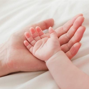 Ba Mẹ Trẻ Tuyển Chị Chăm Em Bé 4 Tháng, Cần Chị Làm Ăn Ở Lại Lương 10tr