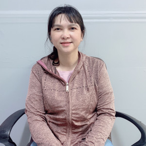 Chị Trần Thị Liễu - Sn 1974 - Người Miền Nam. Chị Không Vướng Bận Gia Đình Nên Đang Tìm Việc Làm Ăn Ở Lại Ạ.!