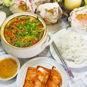 Tuyển 1 Chị Giúp Việc Nhà Đi Làm Bao Ăn Ở Lại Ạ