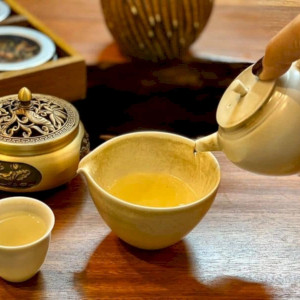 Cần Chị Chăm Sóc Bà Nằm Một Chỗ Có Kinh Nghiệm