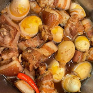 Nhà 2 Người 2 Lầu Quận 2 Cần Chị Giúp Việc. Lương 10 Triệu Bao Ăn Ở Lại.