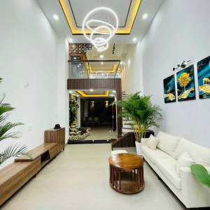 Cần Chị Gái Giúp Việc Nhà, Ở Hồ Văn Tư, Thủ Đức