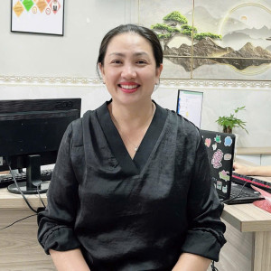 Chị Ngân Nấu Ăn Ngon , Chăm Bé Giỏi Đang Cần Đi Làm Ngay