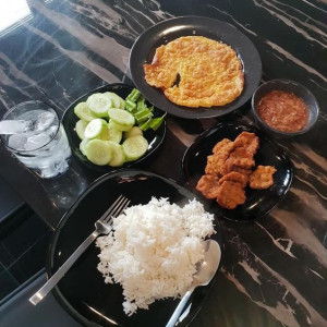 Nhà ở gần ngay Ngã Tư Phú Nhuận cần chị giúp việc nhà.