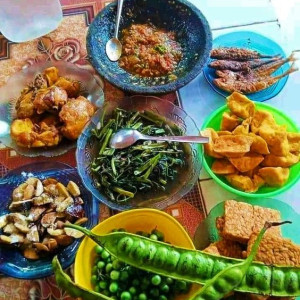 Cần Một Chị Giúp Việc Nhà Không Yêu Cầu Kinh Nghiệm Đường Nguyễn Lâm  Quận 10  Lương Tháng 10 Triệu