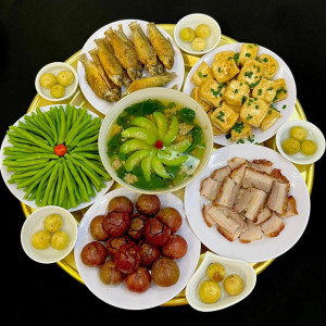 Bà Nội Nay Muốn Tìm Chị Giúp Việc Mới Do Chị Cũ Xin Nghỉ Vào Bệnh Viện