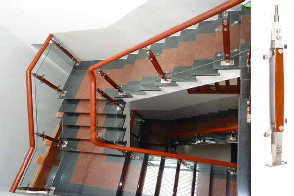 <i>Cầu thang đá dễ lau dọn và sử dụng</i>