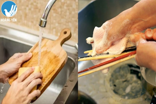 <i>Đũa và thớt cần phải được vệ sinh sạch sẽ</i>