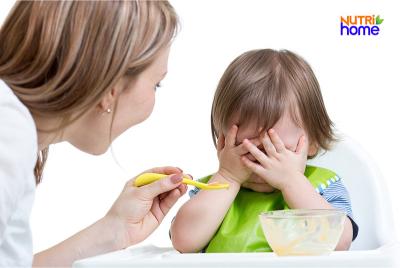 Bài viết về Cách Cho Các Bé Con Ăn Uống Hạn Chế Ói